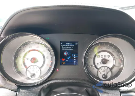 2013 Chrysler 300C John Varvatos Limited Edition из США, поврежденный, VIN 2C3CCADG1DH727364